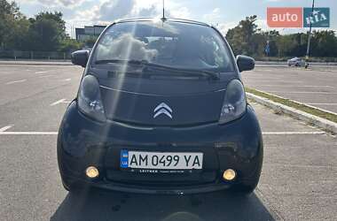 Хэтчбек Citroen C-Zero 2011 в 