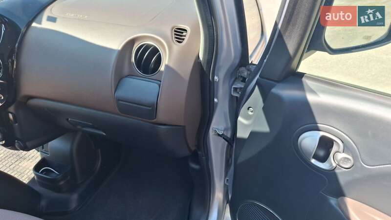 Хэтчбек Citroen C-Zero 2011 в Лановцах