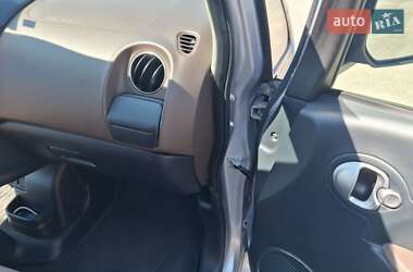 Хэтчбек Citroen C-Zero 2011 в 