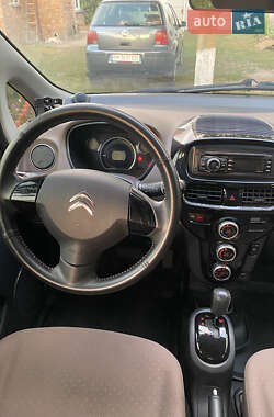 Хэтчбек Citroen C-Zero 2013 в 