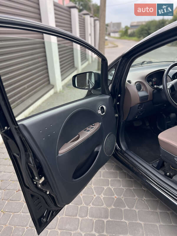 Хетчбек Citroen C-Zero 2011 в Луцьку фото 6 Хетчбек Citroen C-Zero 2011 в Луцьку