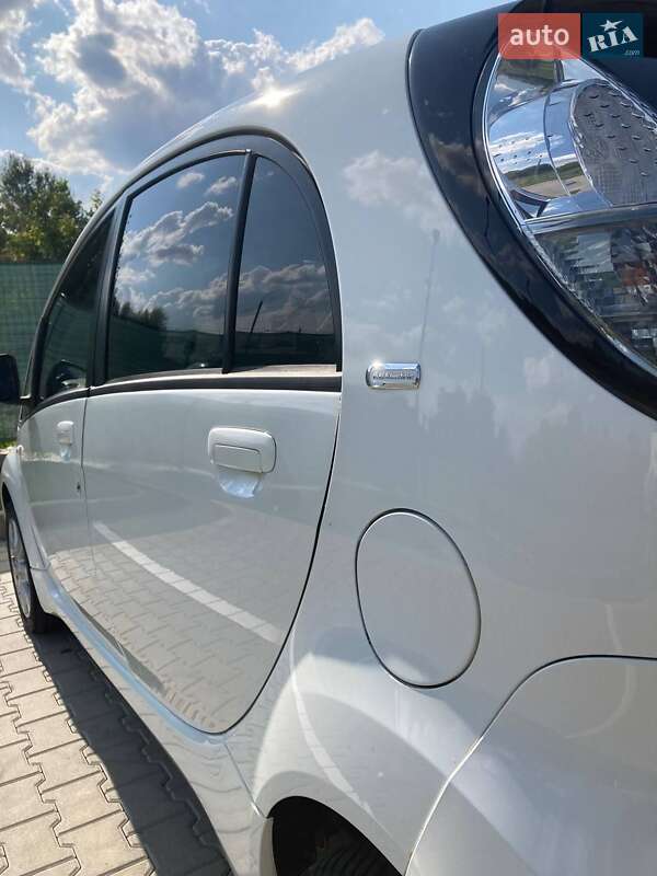 Хэтчбек Citroen C-Zero 2012 в Виннице