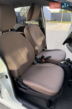 Хетчбек Citroen C-Zero 2014 в 