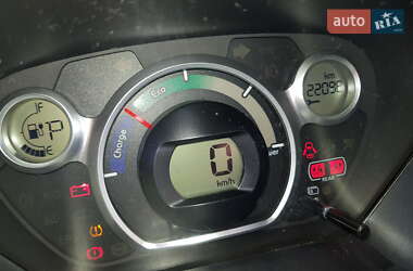Хэтчбек Citroen C-Zero 2017 в 