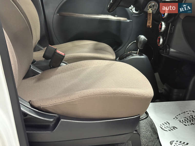 Хэтчбек Citroen C-Zero 2015 в Владимире