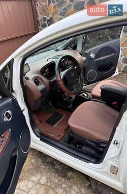 Хэтчбек Citroen C-Zero 2012 в 