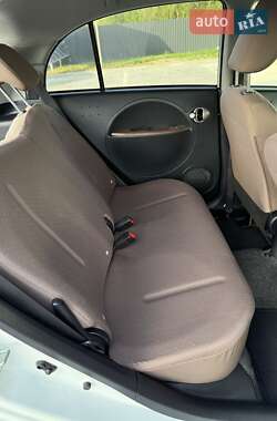 Хэтчбек Citroen C-Zero 2014 в 