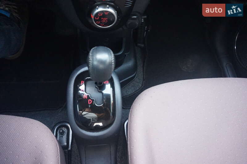 Хетчбек Citroen C-Zero 2014 в Самборі фото 40 Хетчбек Citroen C-Zero 2014 в Самборі