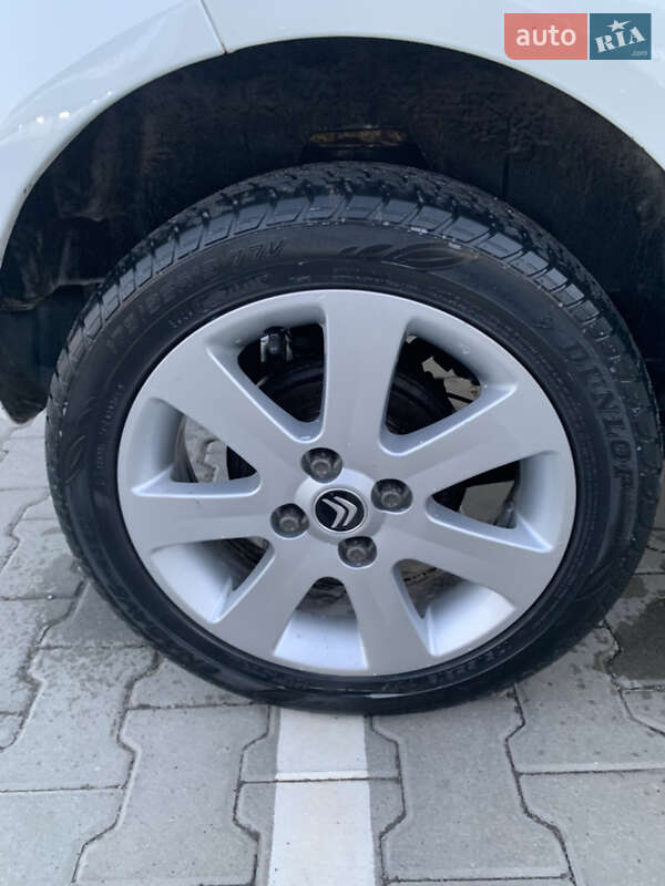 Хэтчбек Citroen C-Zero 2011 в Луцке фото 26 Хэтчбек Citroen C-Zero 2011 в Луцке