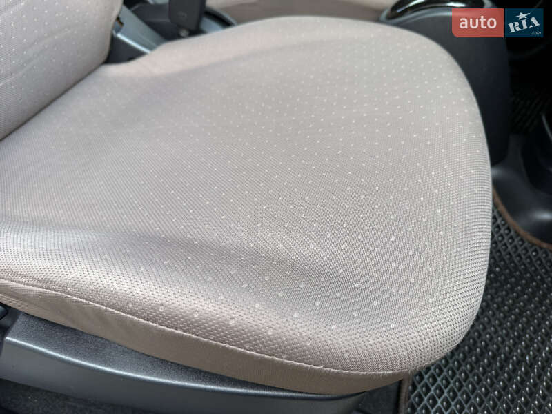 Хэтчбек Citroen C-Zero 2013 в Ровно фото 30 Хэтчбек Citroen C-Zero 2013 в Ровно