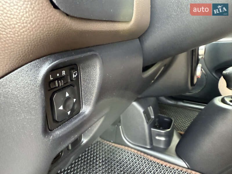 Хэтчбек Citroen C-Zero 2013 в Ровно фото 42 Хэтчбек Citroen C-Zero 2013 в Ровно