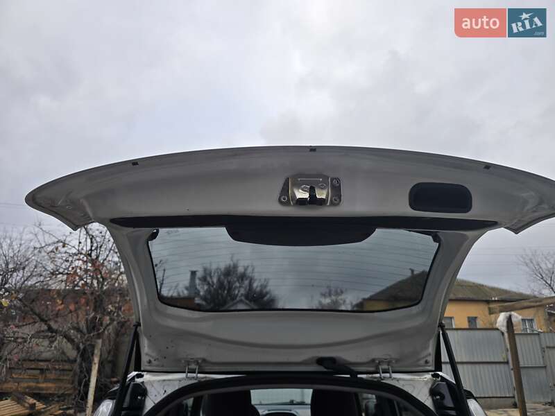 Хэтчбек Citroen C-Zero 2011 в Нежине