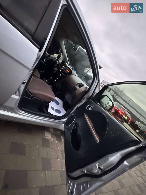 Хэтчбек Citroen C-Zero 2015 в Трускавце