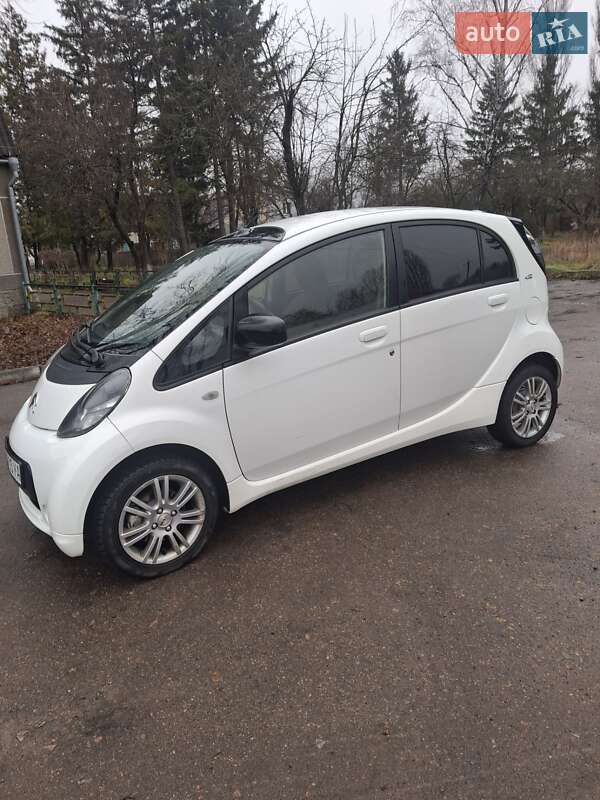 Хэтчбек Citroen C-Zero 2014 в Коростышеве