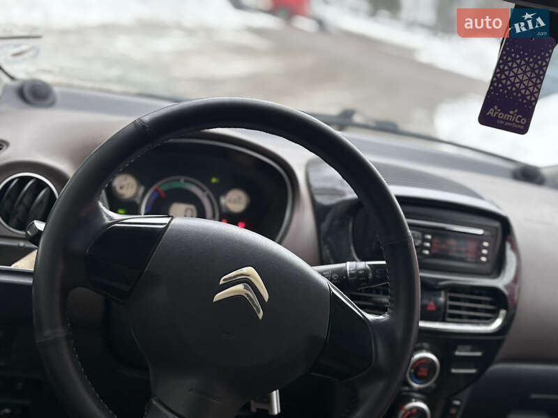 Хетчбек Citroen C-Zero 2011 в Луцьку фото 10 Хетчбек Citroen C-Zero 2011 в Луцьку
