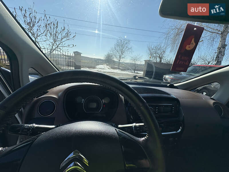 Хетчбек Citroen C-Zero 2015 в Луцьку фото 24 Хетчбек Citroen C-Zero 2015 в Луцьку