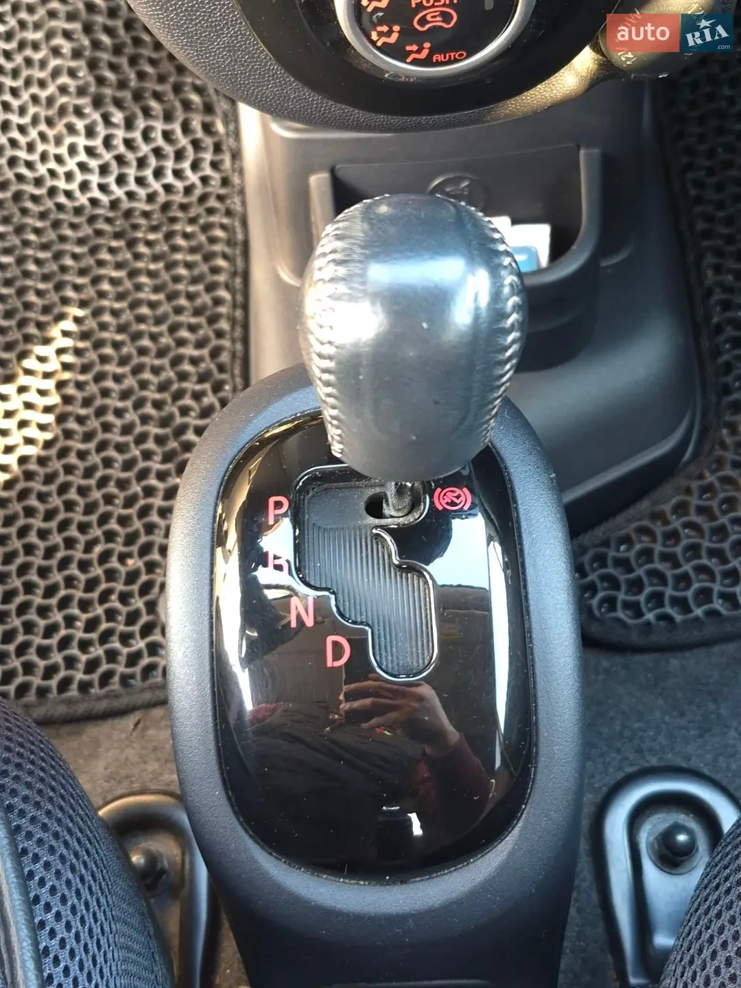 2016 Citroen C-ZERO - мініатюра 17