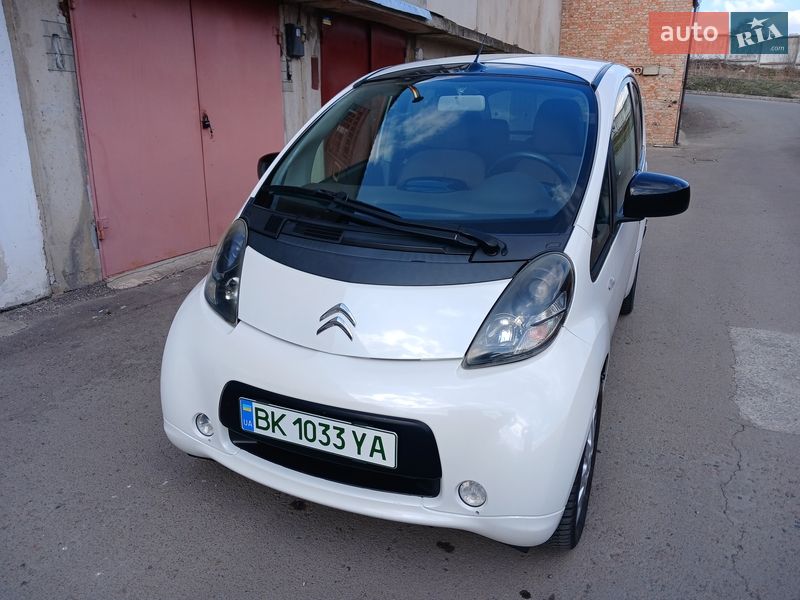 Хетчбек Citroen C-Zero 2011 в Рівному фото 5 Хетчбек Citroen C-Zero 2011 в Рівному