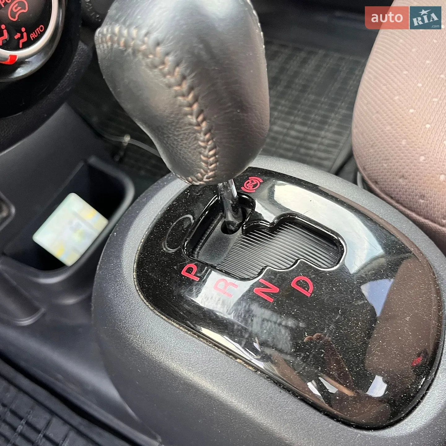 2015 Citroen C-ZERO - мініатюра 21