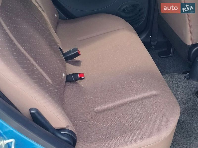 Хетчбек Citroen C-Zero 2015 в Кам'янець-Подільському