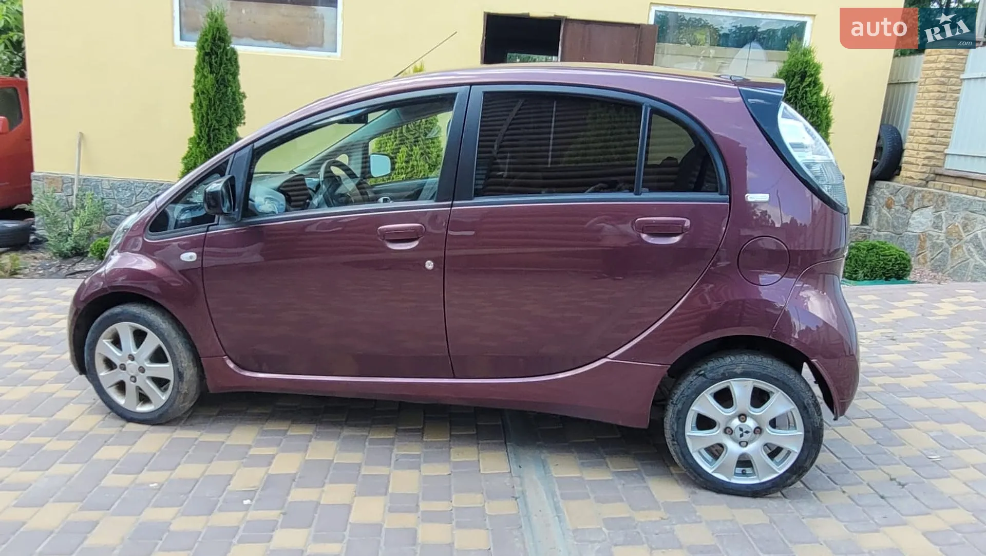 2011 Citroen C-ZERO - мініатюра 7