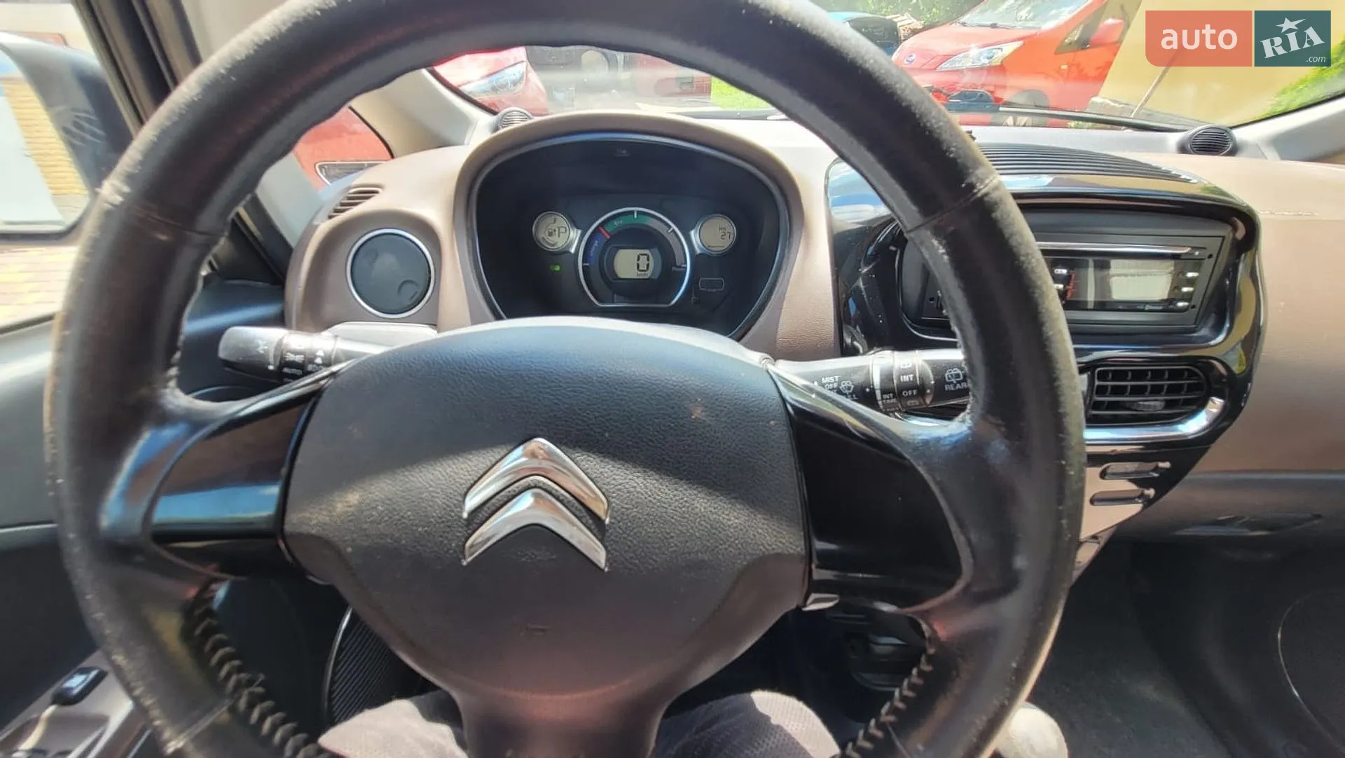 2011 Citroen C-ZERO - мініатюра 11