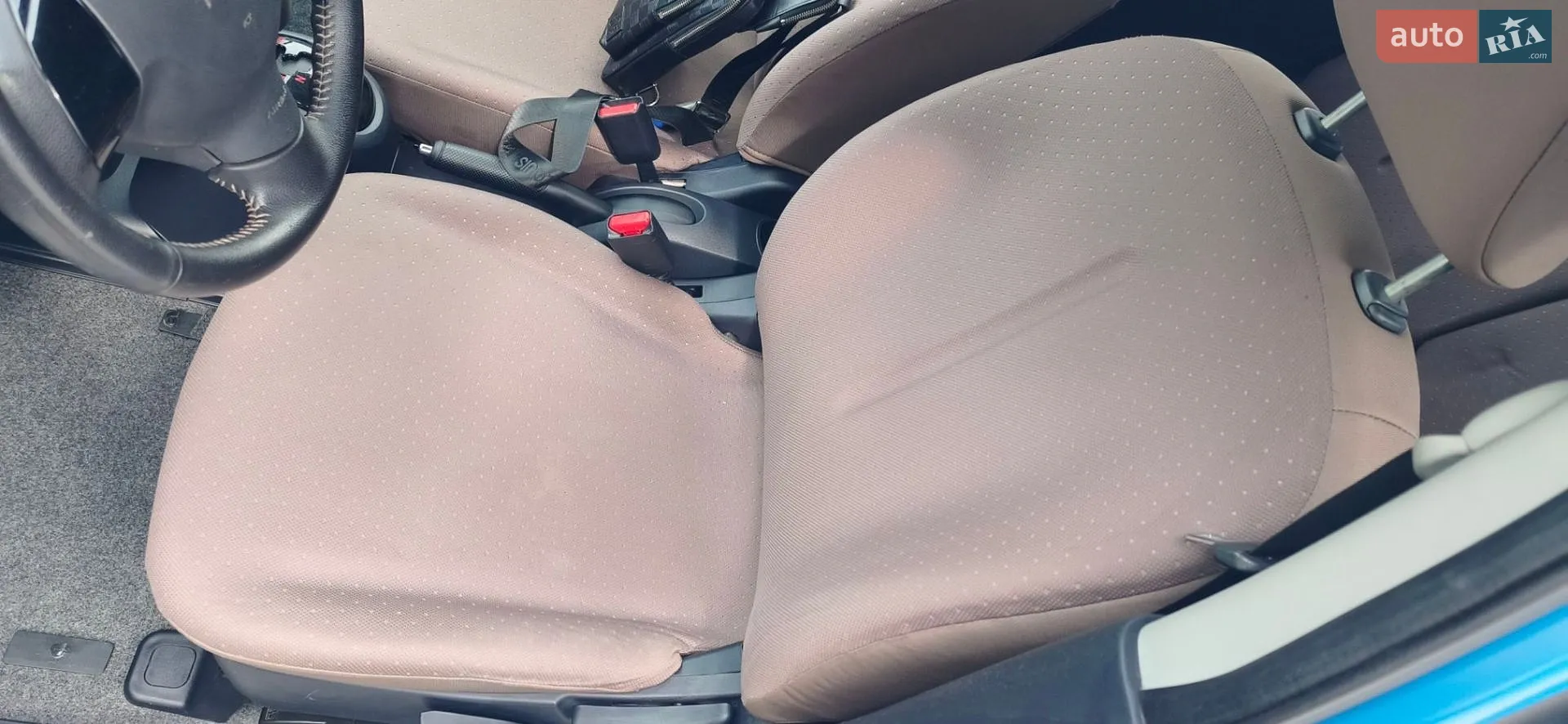 2015 Citroen C-ZERO - мініатюра 41