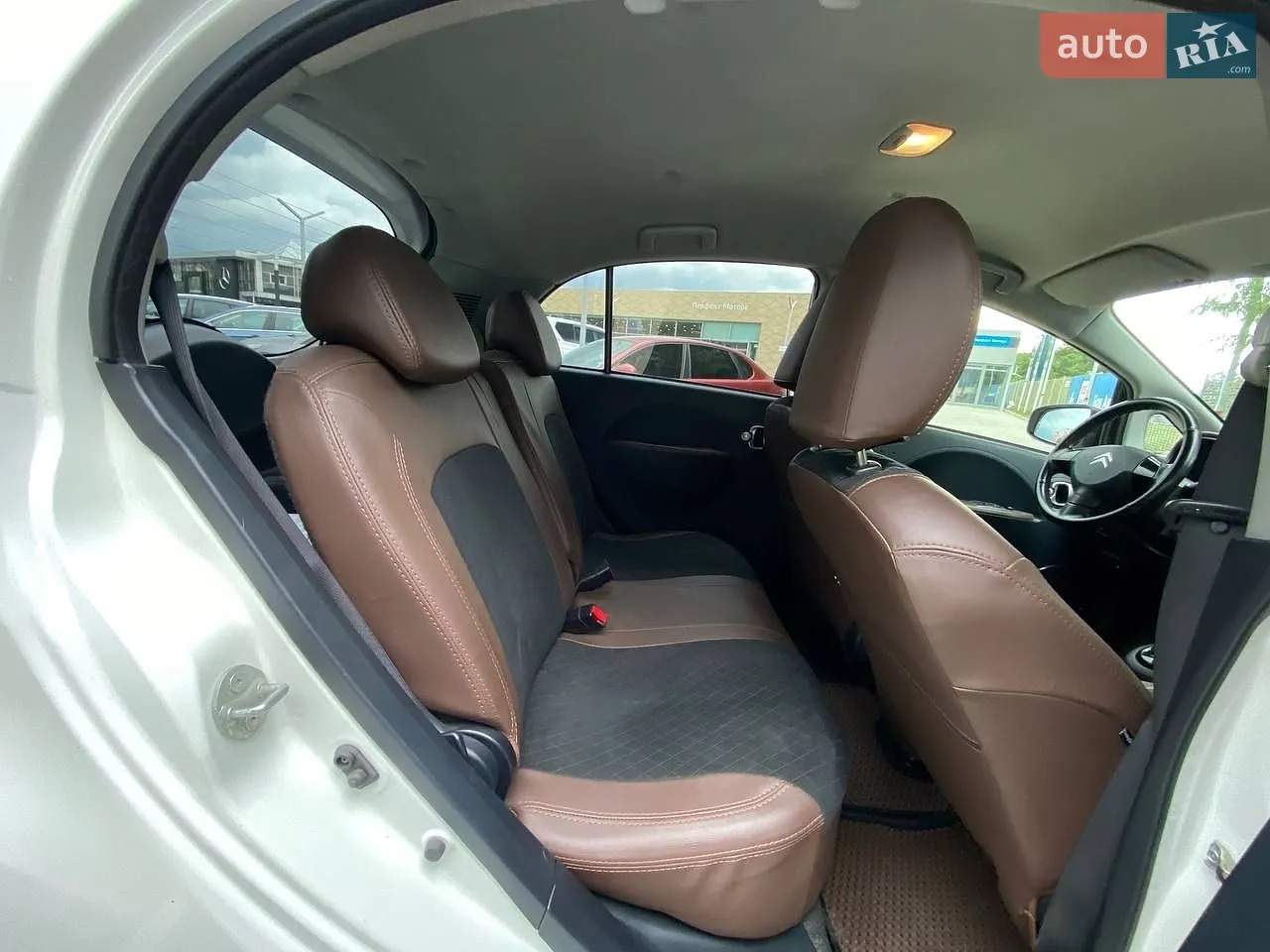 2015 Citroen C-ZERO - мініатюра 15