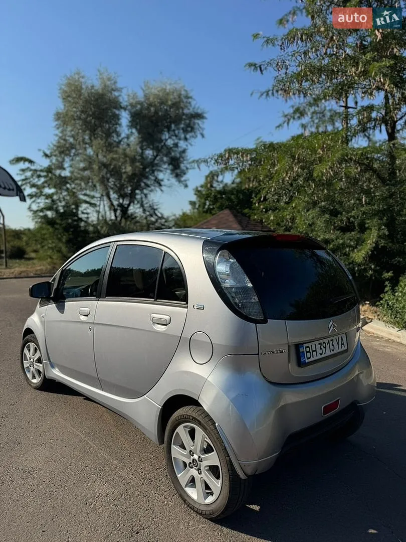 2011 Citroen C-ZERO - мініатюра 8