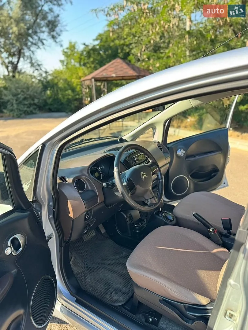 2011 Citroen C-ZERO - мініатюра 11