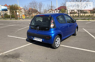 Хетчбек Citroen C1 2011 в 