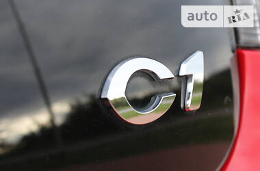 Хэтчбек Citroen C1 2011 в 