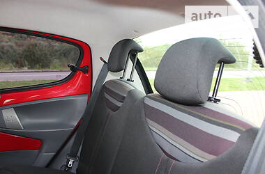 Хэтчбек Citroen C1 2011 в 