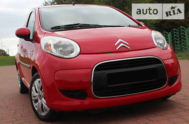 Хэтчбек Citroen C1 2011 в 