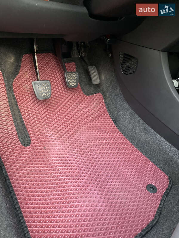 Хэтчбек Citroen C1 2013 в Казатине