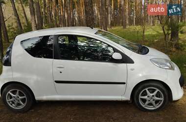 Хэтчбек Citroen C1 2008 в 