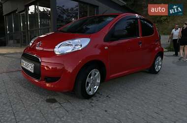 Хэтчбек Citroen C1 2012 в 