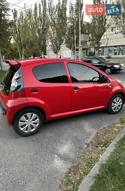 Хэтчбек Citroen C1 2008 в 