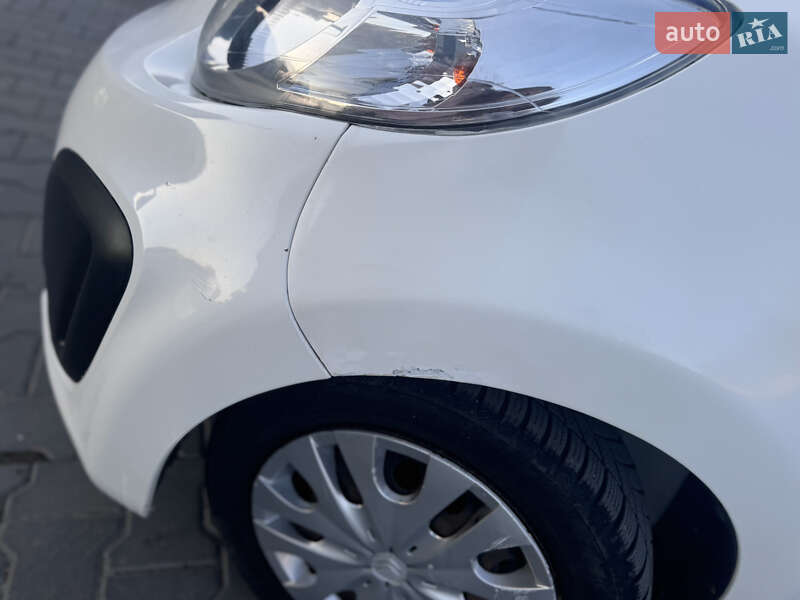 Хетчбек Citroen C1 2012 в Новоселиці