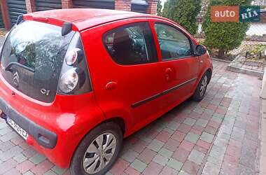 Хэтчбек Citroen C1 2010 в 