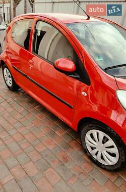 Хетчбек Citroen C1 2008 в 
