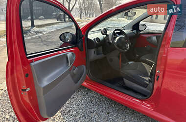 Хетчбек Citroen C1 2010 в 