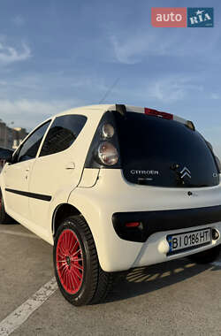 Хэтчбек Citroen C1 2010 в 