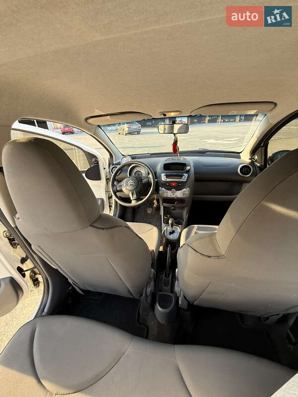 Хэтчбек Citroen C1 2010 в Киеве