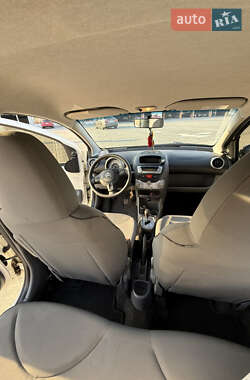 Хэтчбек Citroen C1 2010 в 