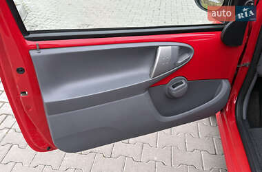 Хэтчбек Citroen C1 2006 в 