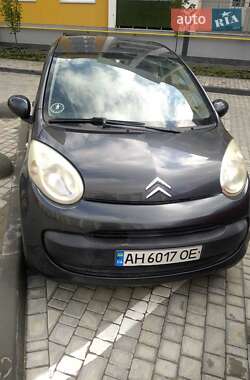 Хэтчбек Citroen C1 2006 в 