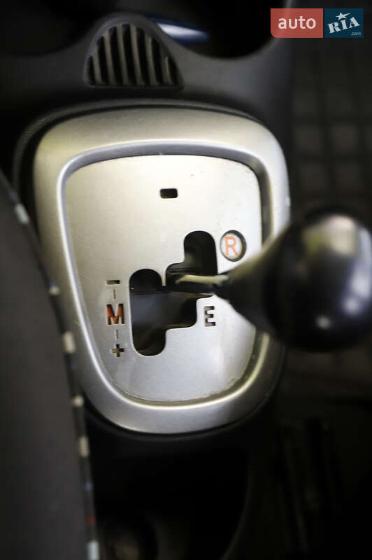 Хетчбек Citroen C1 2012 в Чечельнику