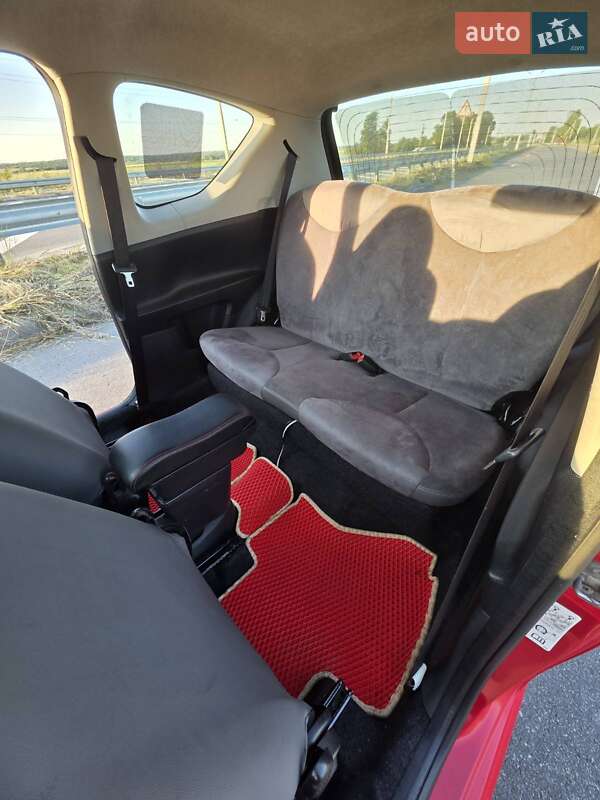 Хэтчбек Citroen C1 2013 в Староконстантинове фото 11 Хэтчбек Citroen C1 2013 в Староконстантинове