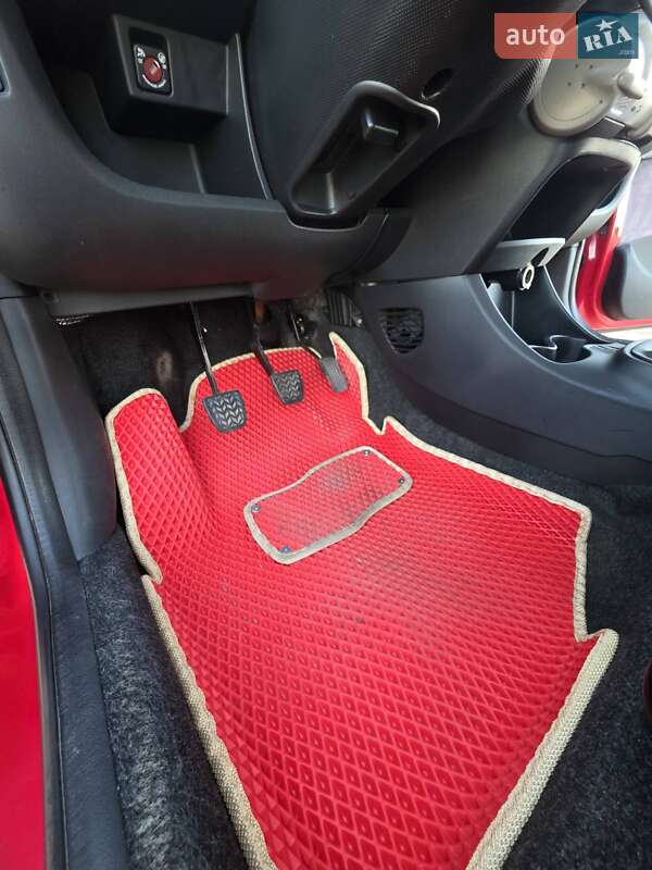 Хэтчбек Citroen C1 2013 в Староконстантинове фото 14 Хэтчбек Citroen C1 2013 в Староконстантинове